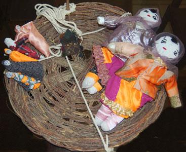 Toochan, Moochan and Lobatak, gifts from Zabol