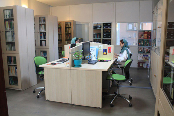 کتابخانه موسسه پژوهشی تاریخ ادبیات کودکان 